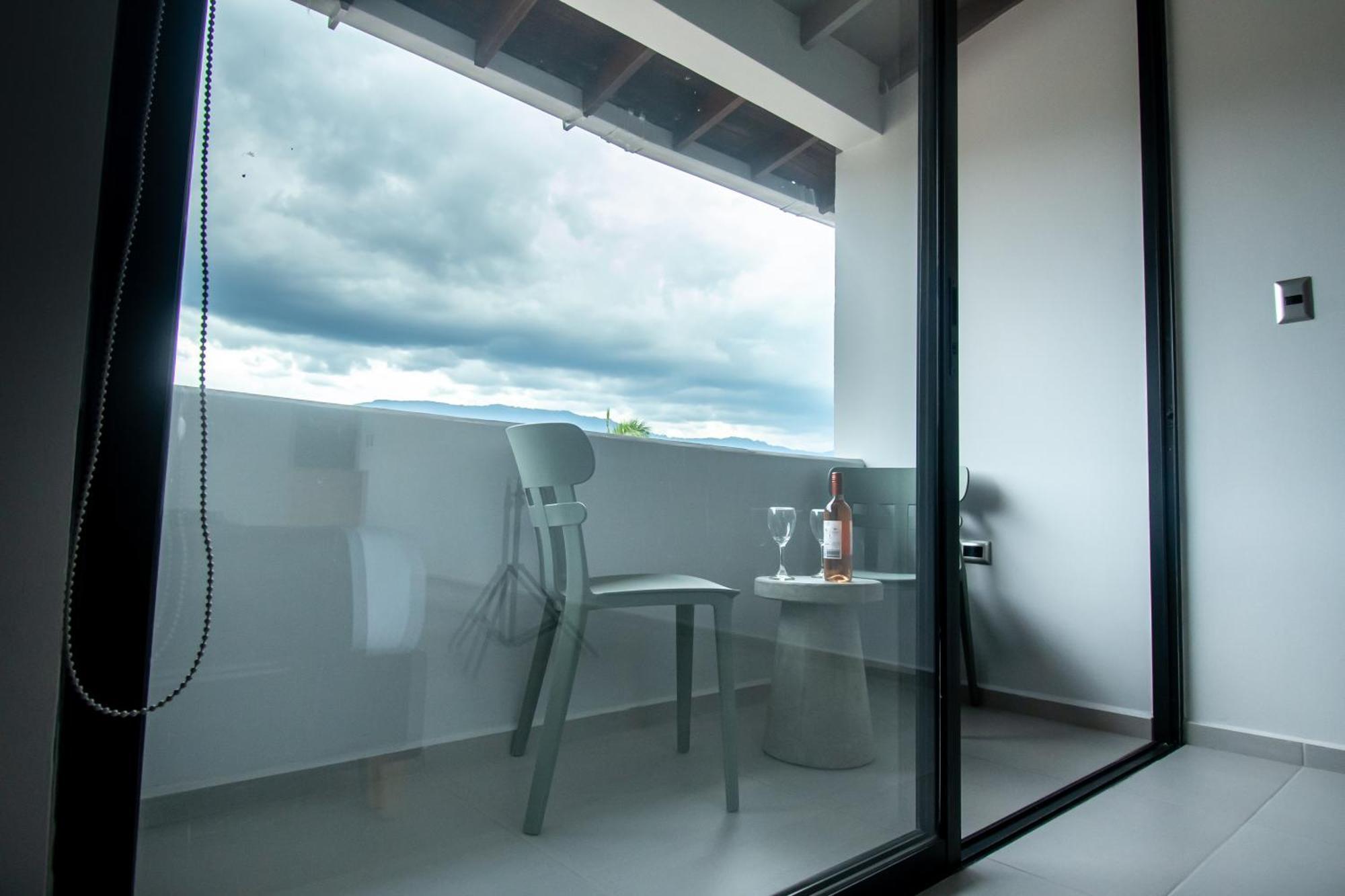 Barcelo Coliving Apartment Medellin Bagian luar foto