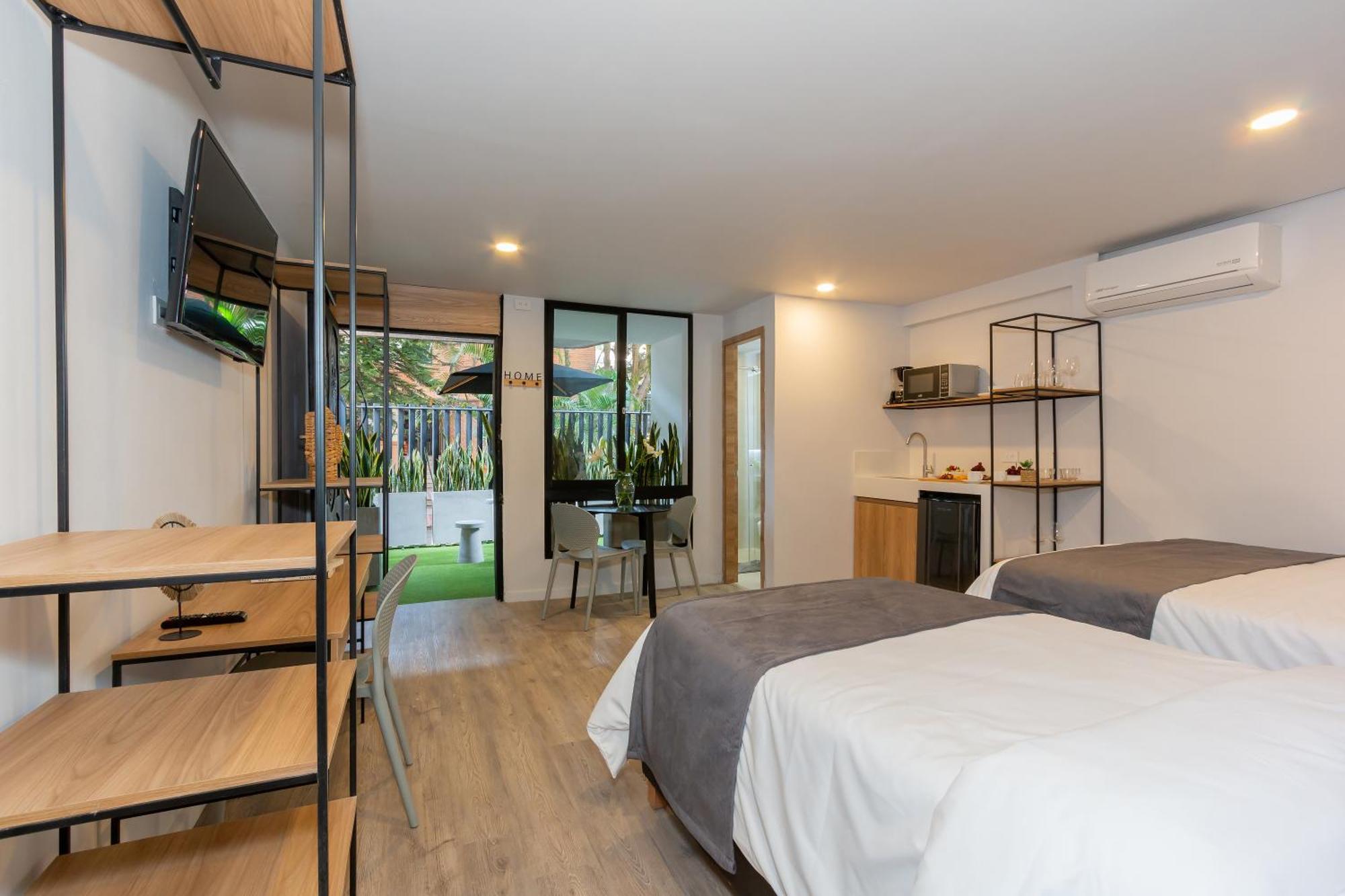 Barcelo Coliving Apartment Medellin Bagian luar foto