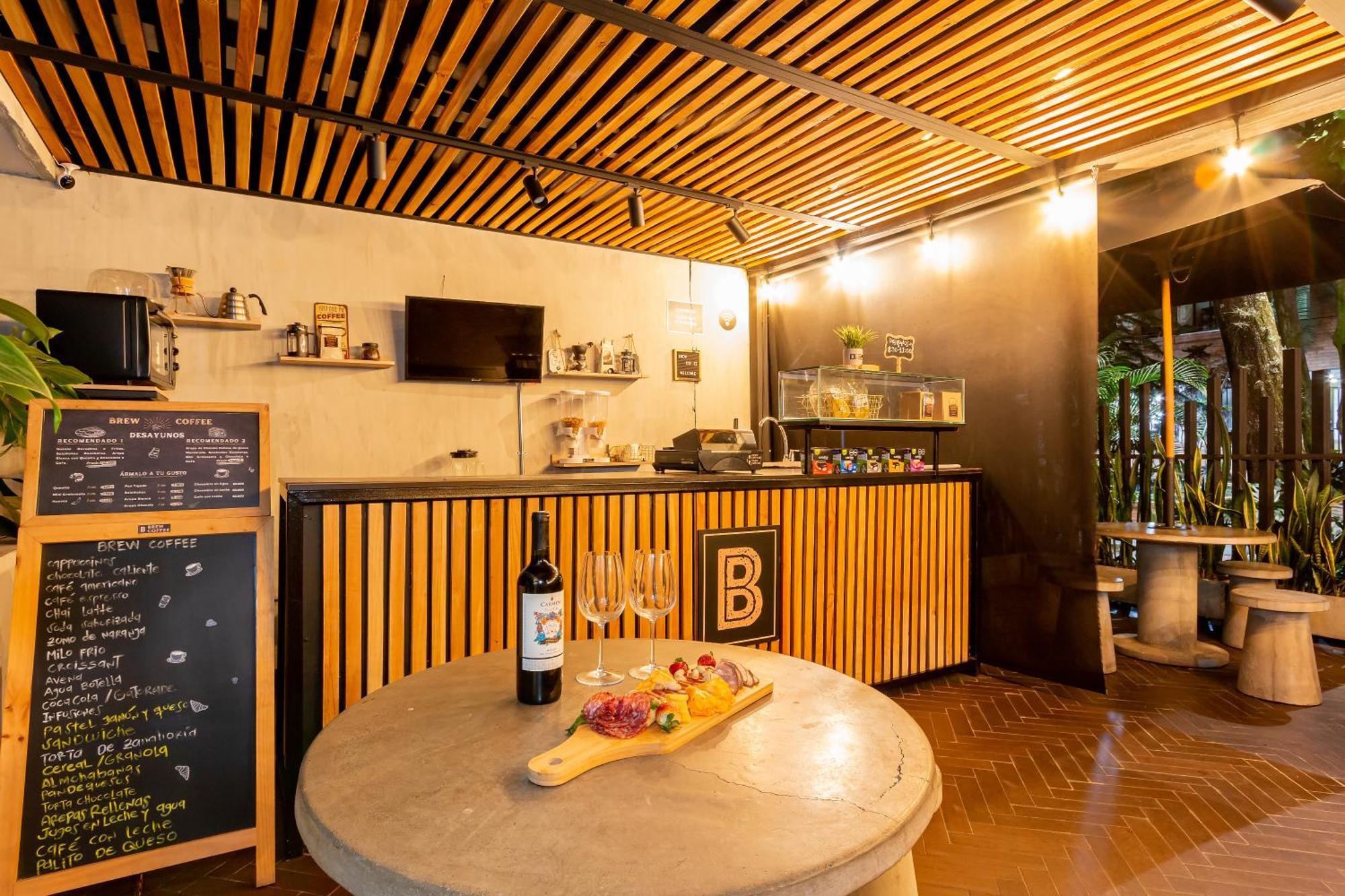 Barcelo Coliving Apartment Medellin Bagian luar foto